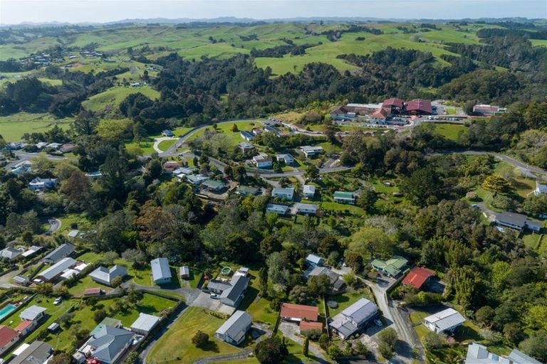 Photo of property in 23 Johnston Road, Kawakawa, 0210