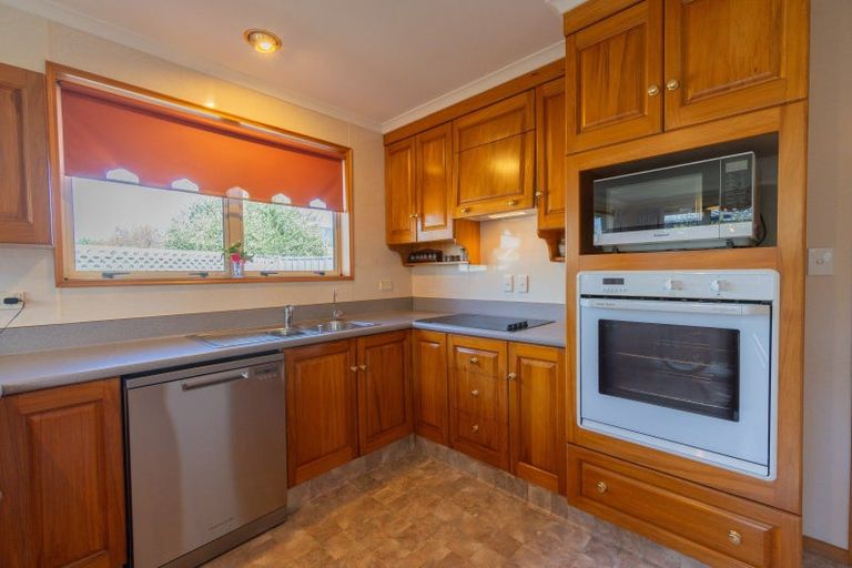 Photo of property in 2 Bowen Street, Te Anau, 9600