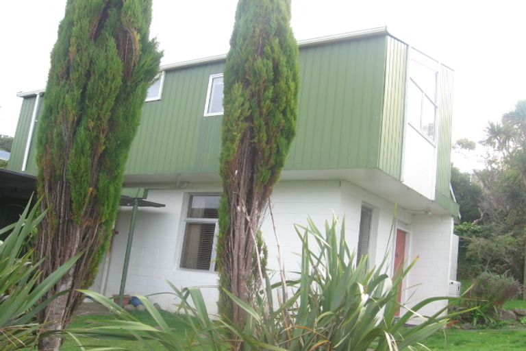 Photo of property in 17a Laurel Grove, Maungaraki, Lower Hutt, 5010