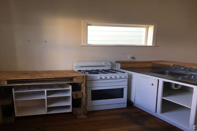 Photo of property in 13 Myrtle Crescent, Mount Cook, Wellington, 6021