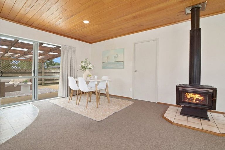 Photo of property in 45 Kane Road, Papamoa Beach, Papamoa, 3118