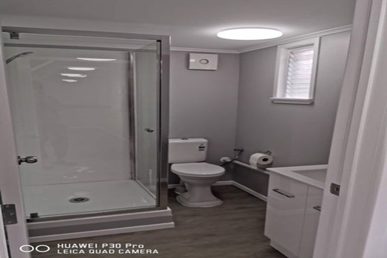 Photo of property in 28 Thackeray Street, Hamilton Lake, Hamilton, 3204