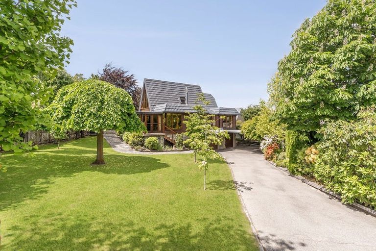 Photo of property in 18 Kowhai Drive, Wanaka, 9305