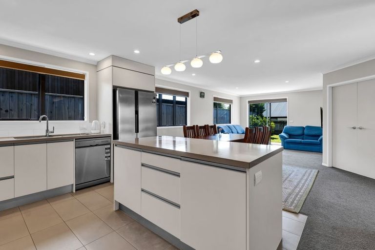 Photo of property in 75 Dillon Drive, Bell Block, New Plymouth, 4312