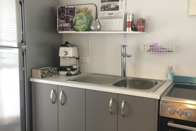 Photo of property in 7 Tamatea Drive, Snells Beach, 0920