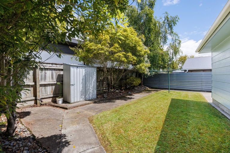 Photo of property in 4 Coromandel Court, Roslyn, Palmerston North, 4414