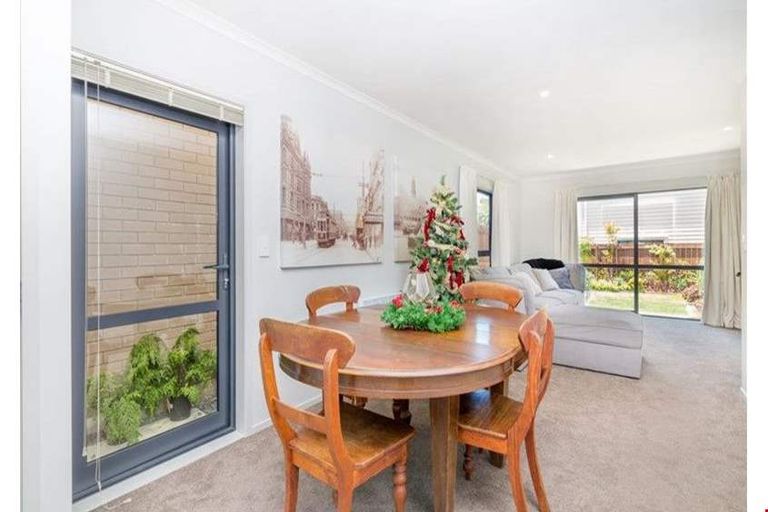 Photo of property in 410 Weymouth Road, Weymouth, Auckland, 2103