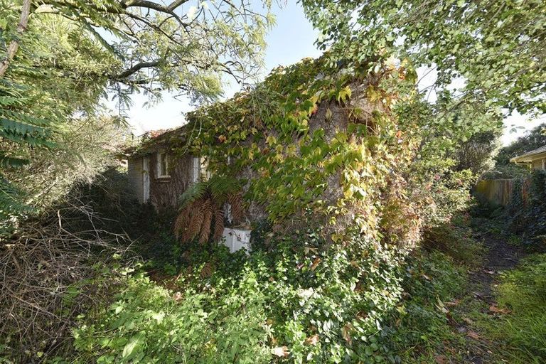 Photo of property in 126 Avonhead Road, Avonhead, Christchurch, 8042