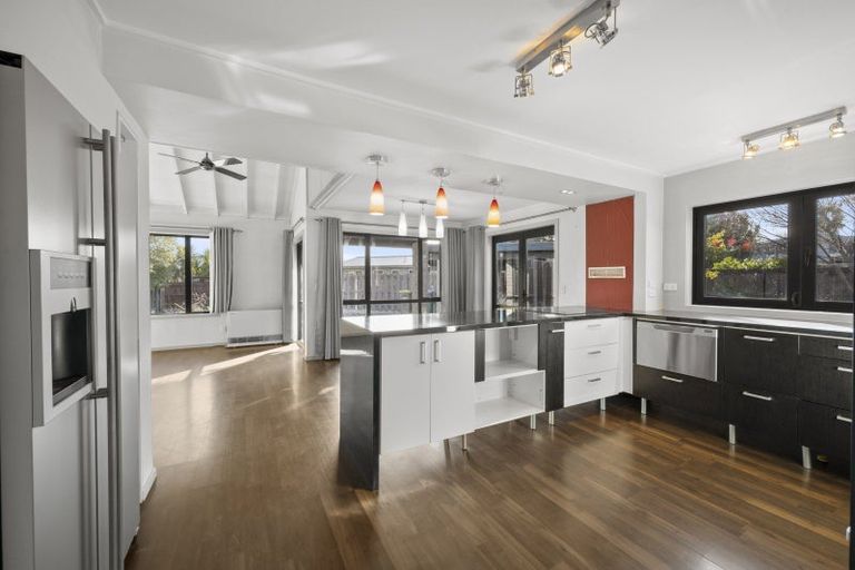 Photo of property in 8 Ellis Street, Alexandra, 9320