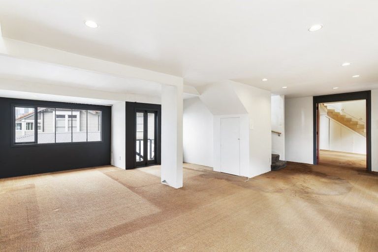 Photo of property in 4a Harbour Street, Saint Marys Bay, Auckland, 1011