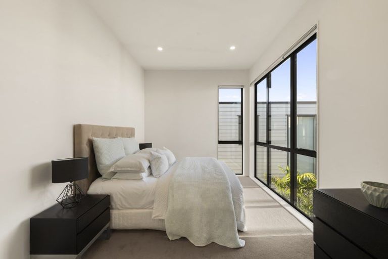 Photo of property in 144 Hobsonville Road, Hobsonville, Auckland, 0618