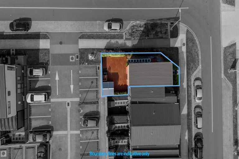 Photo of property in 28 Treeline Lane, Flat Bush, Auckland, 2019