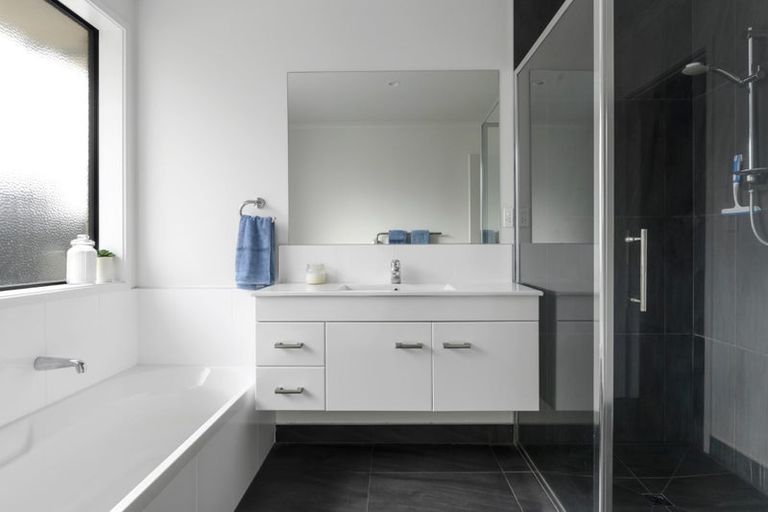 Photo of property in 3 Waikai Close, Ruakura, Hamilton, 3214