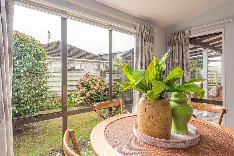 Photo of property in 2 Kantara Lane, Somerfield, Christchurch, 8024
