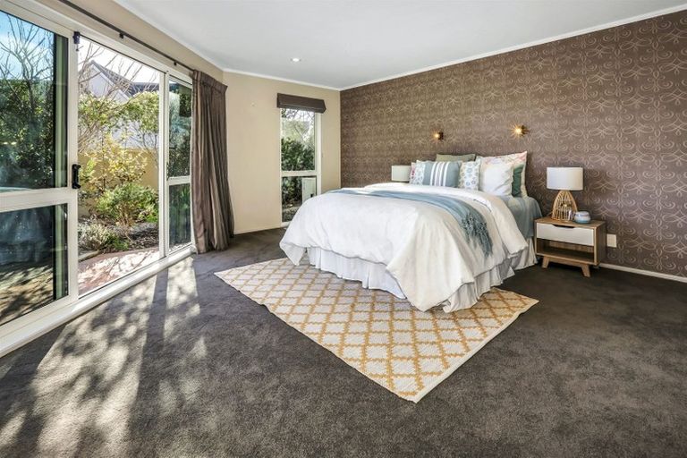 Photo of property in 2 Inlet Waters, Whitby, Porirua, 5024