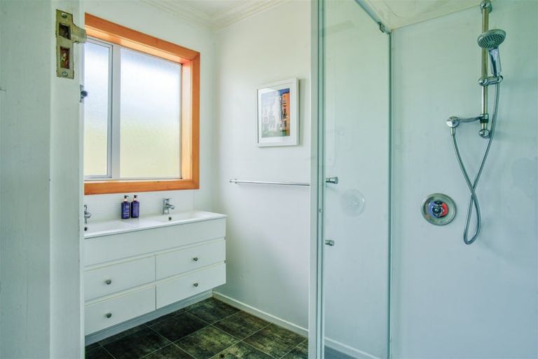 Photo of property in 17 Constitution Avenue, Milton, 9220