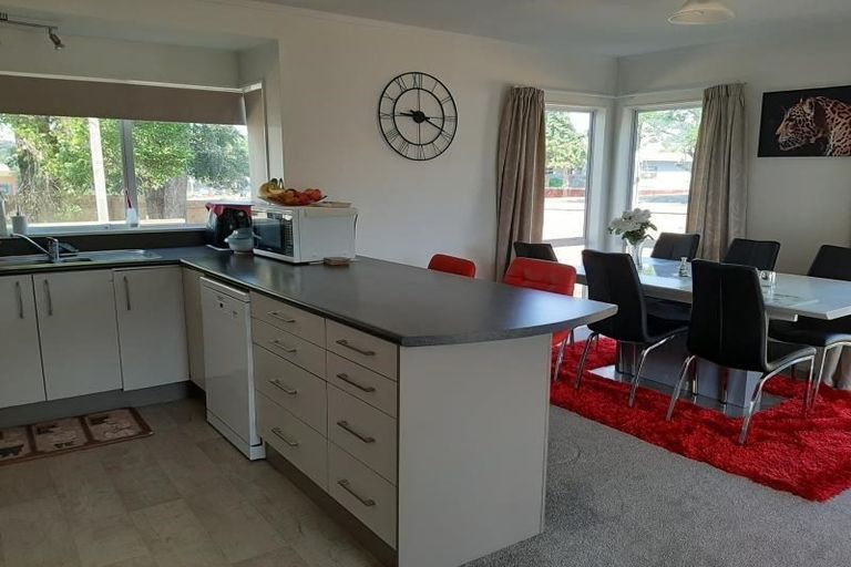 Photo of property in 1a Hinemoa Street, Onerahi, Whangarei, 0110