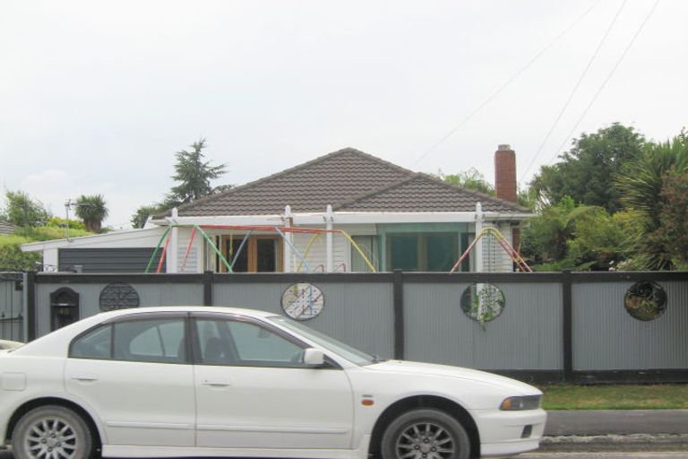 Photo of property in 46 Croziers Road, St Albans, Christchurch, 8052