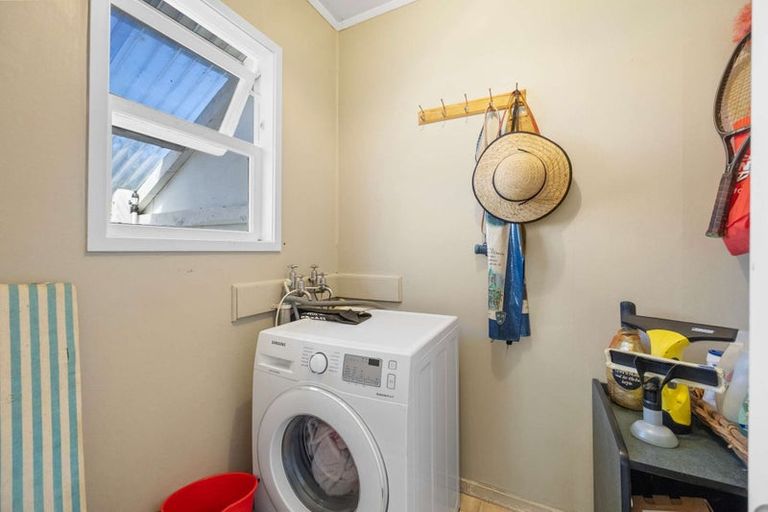 Photo of property in 86 Revans Street, Featherston, 5710