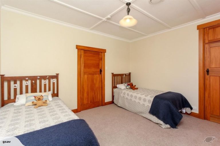 Photo of property in 117 Pendarves Street, New Plymouth, 4312