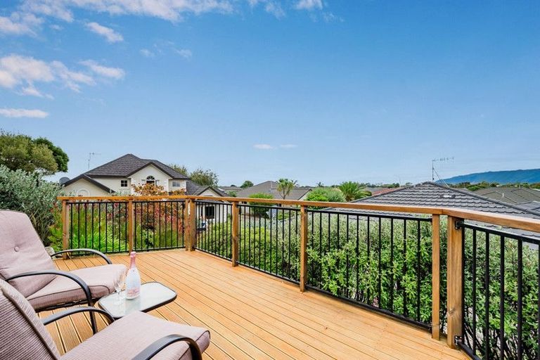 Photo of property in 78 Guildford Drive, Paraparaumu, 5032