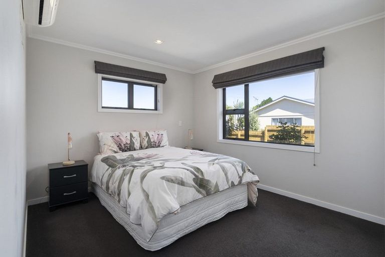 Photo of property in 39 Dahlstrom Grove, Kelvin Grove, Palmerston North, 4414