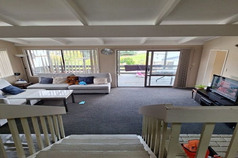 Photo of property in 45 Brian Crescent, Stanmore Bay, Whangaparaoa, 0932