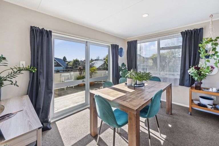 Photo of property in 19 Ward Place, Richmond Heights, Taupo, 3330
