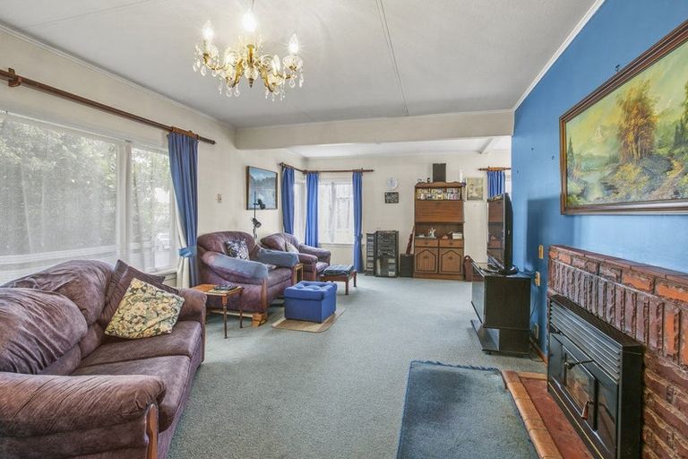 Photo of property in 32 Budleigh Street, Frankleigh Park, New Plymouth, 4310