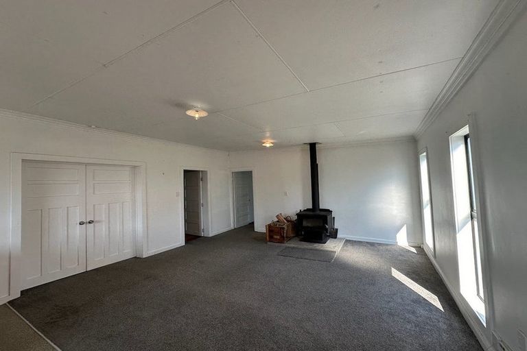 Photo of property in 104 Centennial Avenue, Waitara, 4320