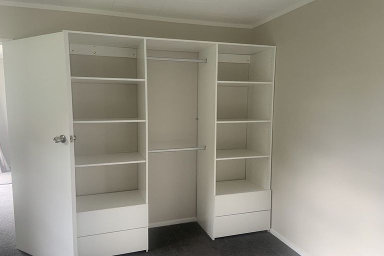 Photo of property in 8 First Avenue, Glenbrook, 2681