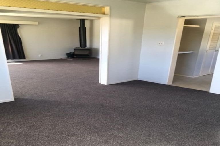 Photo of property in 9 Spicer Place, Tawa, Wellington, 5028