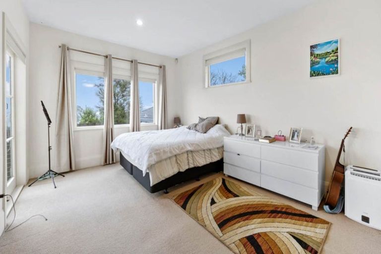 Photo of property in 49 Lonely Track Road, Fairview Heights, Auckland, 0632