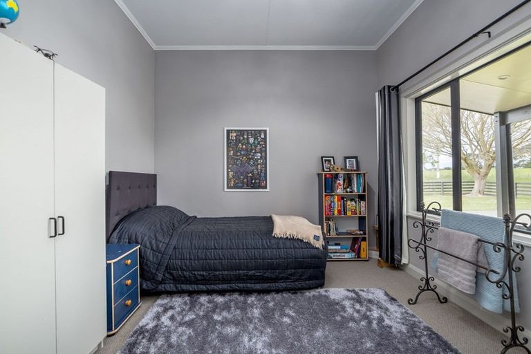 Photo of property in 423 Tipapakuku Road, Dannevirke, 4976