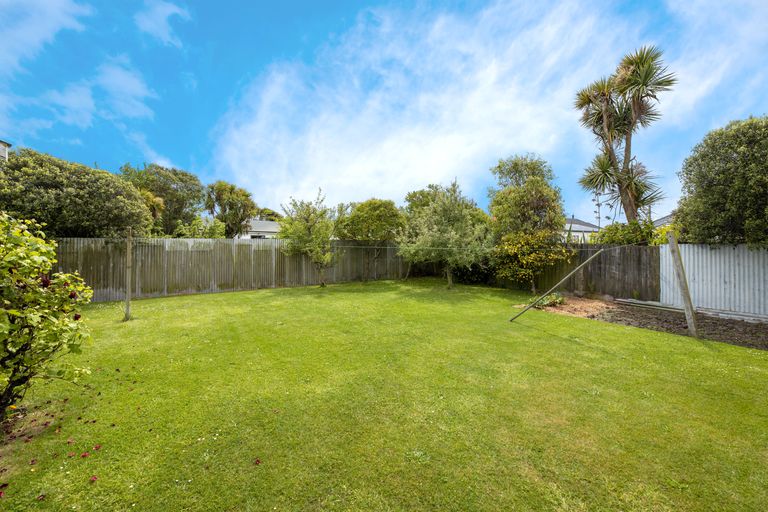 Photo of property in 4 Falcon Street, New Brighton, Christchurch, 8061