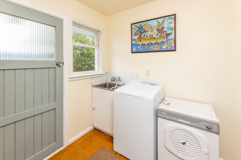 Photo of property in 4 Falcon Street, New Brighton, Christchurch, 8061