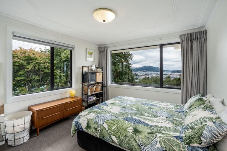 Photo of property in 52 Middleton Road, Kew, Dunedin, 9012