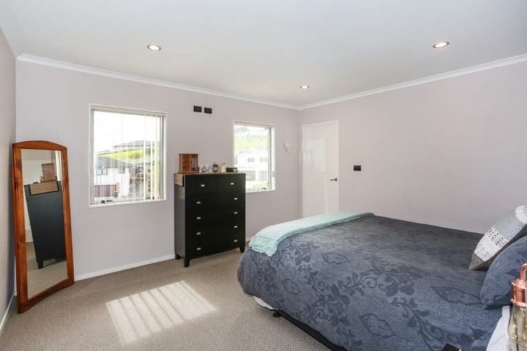 Photo of property in 36 Cape Vista Crescent, Pukekohe, 2120