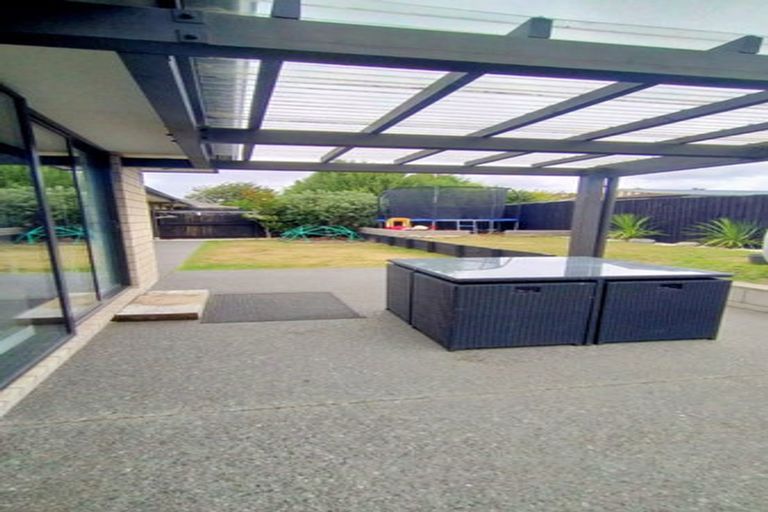 Photo of property in 1/7 Arosa Place, Parklands, Christchurch, 8083