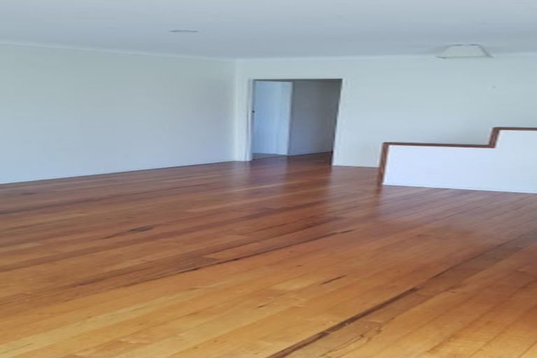 Photo of property in 212 Forrest Hill Road, Forrest Hill, Auckland, 0620