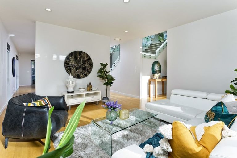 Photo of property in 4 Greenlink Rise, Long Bay, Auckland, 0630