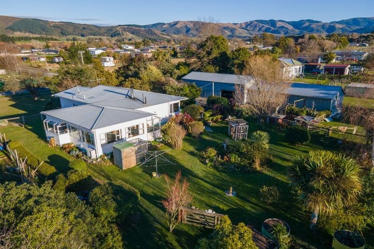 Photo of property in 228 High Street, Waimate, 7924