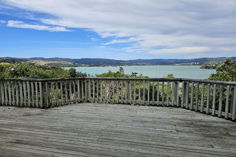 Photo of property in 54 Mana View Road, Paremata, Porirua, 5026