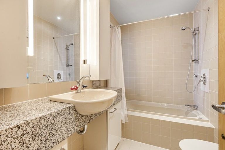 Photo of property in 10b Paritai Drive, Orakei, Auckland, 1071