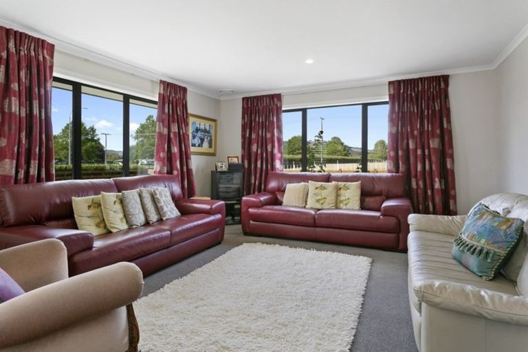 Photo of property in 93 Saint Kilda Road, Cambridge, 3434