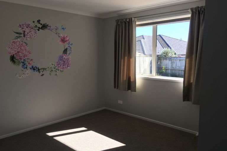 Photo of property in 9e Estate Grove, Inglewood, 4330