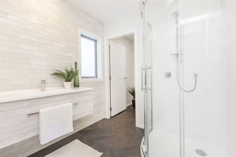 Photo of property in 87 Saint Andrews Road, Plimmerton, Porirua, 5026