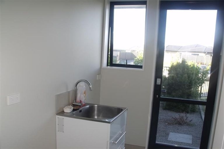 Photo of property in 12 Pukaki Place, Poraiti, Napier, 4112