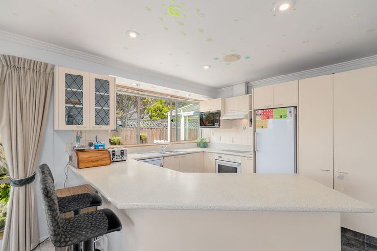 Photo of property in 6 Orlando Crescent, Waimairi Beach, Christchurch, 8083