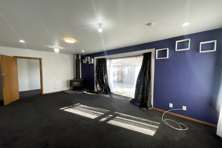 Photo of property in 41 Kathleen Crescent, Hornby, Christchurch, 8042